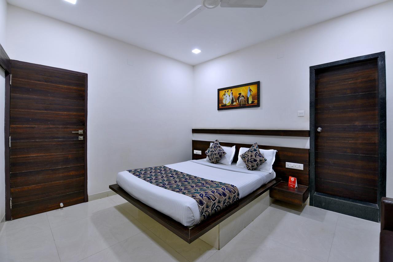 Oyo 8022 Hotel Sunil Inn Raipur  Exterior photo